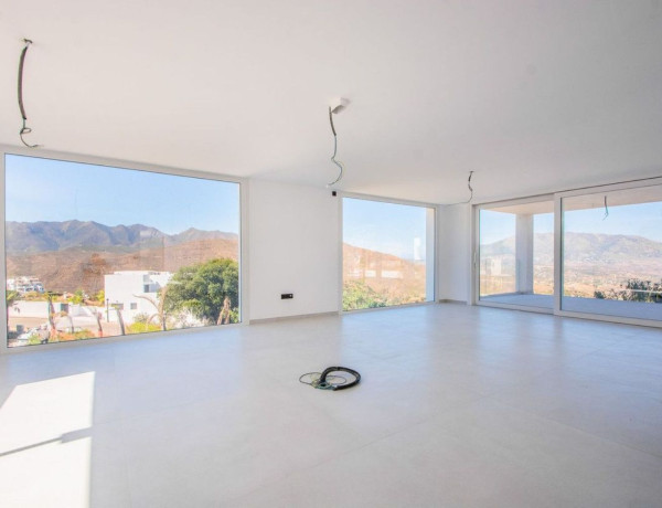 Chalet independiente en venta en  Avenida de España, Marbella photo 4
