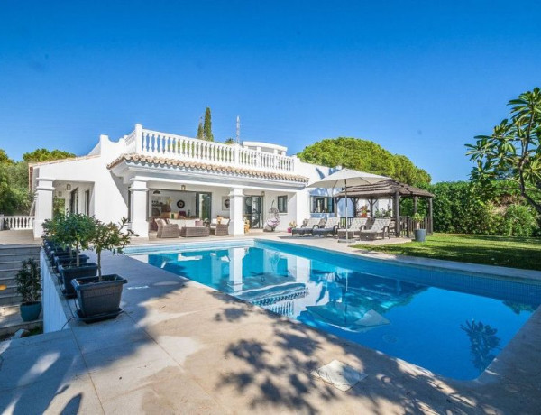 Chalet independiente en venta en Calle Internacional City, Marbella photo 1