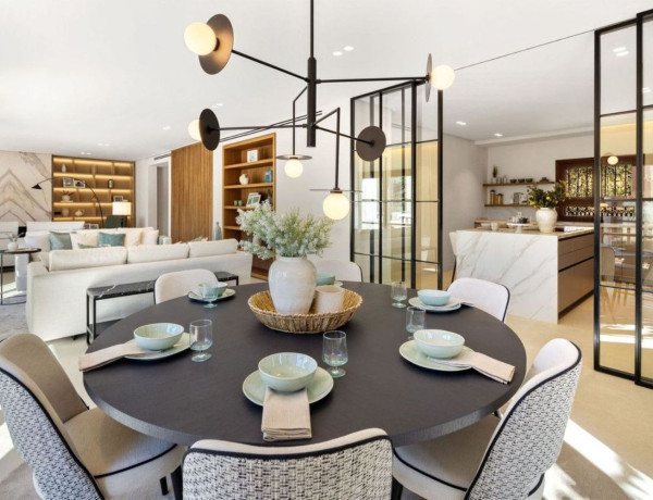 Chalet adosado en venta en  Lomas del Virrey , Marbella photo 4