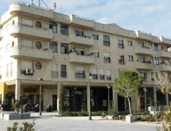 Garaje en venta en  Casco Antiguo , Majadahonda photo