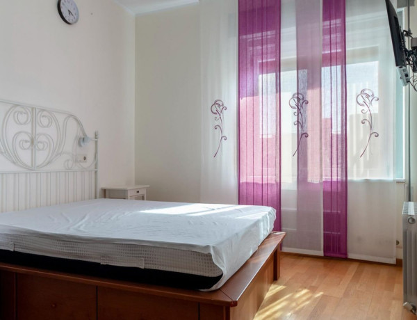 Piso en venta en  Ciutat Vella , Barcelona photo 4