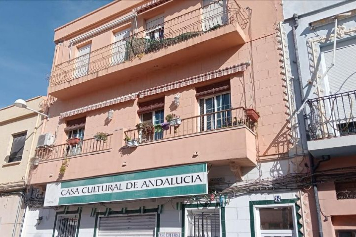Продажа квартиры на Calle Espronceda, Пуэрто-де-Сагунто
photo 1