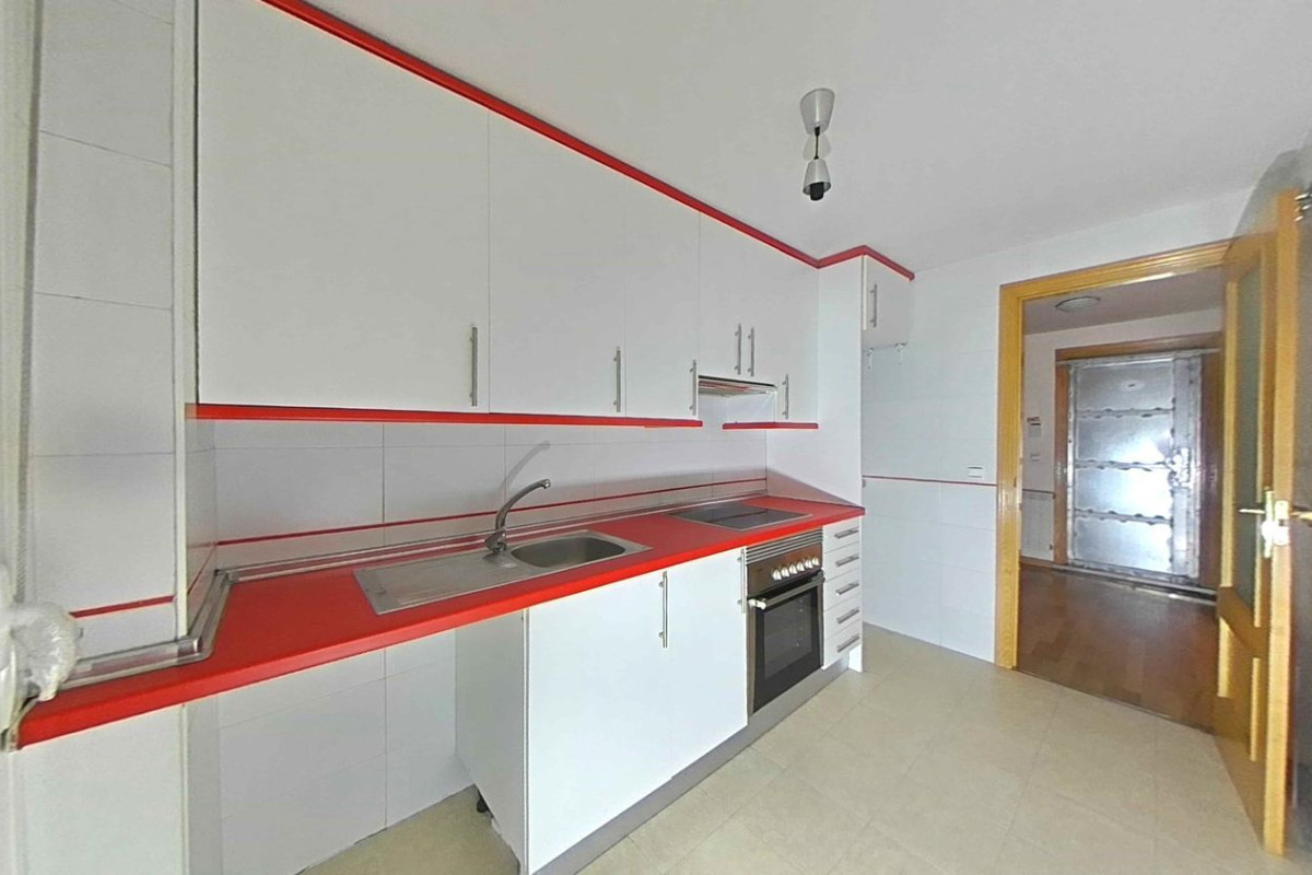 Продажа квартиры на Avenida de Galapagar, Коальядо Вильяльба
photo 1