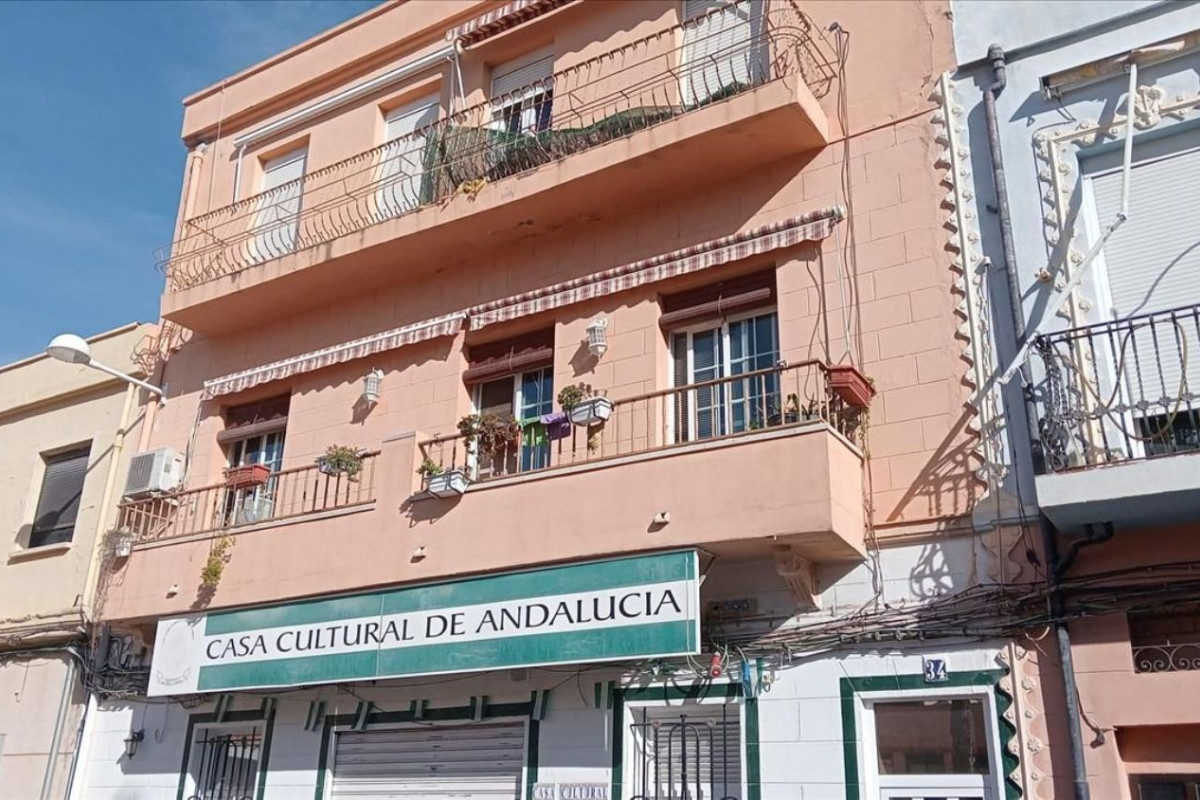 Продажа квартиры на Calle Espronceda, Пуэрто-де-Сагунто
photo 2