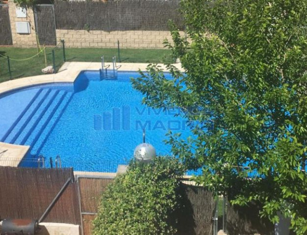 Chalet adosado en venta en , San Agustin de Guadalix photo 1