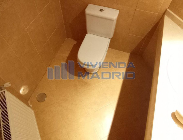 Chalet adosado en venta en , San Agustin de Guadalix thumbnail 2