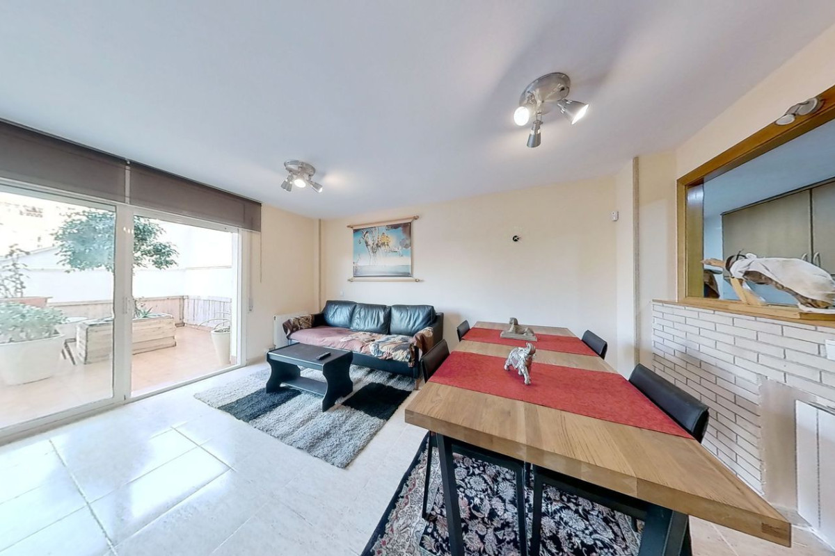 Piso en venta en calle Barcelona, Konstantynów
photo 2