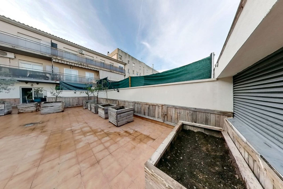 Piso en venta en calle Barcelona, Konstantynów
photo 5