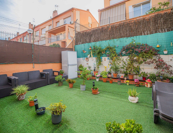 Chalet adosado en venta en  Ferrer i Guardia , Sabadell photo 3