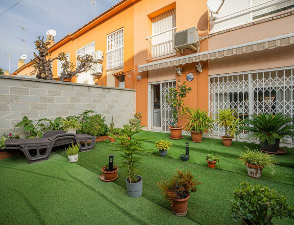 Chalet adosado en venta en  Ferrer i Guardia , Sabadell photo 4