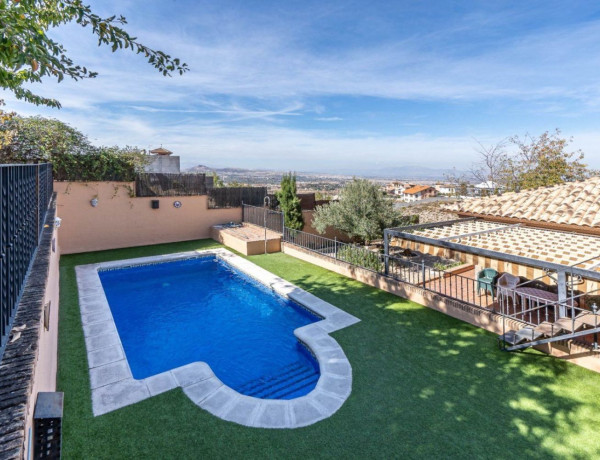 Detached villa for sale in Altos de la Zubia , La Zubia thumbnail 1