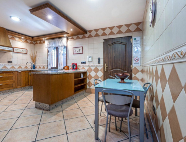 Detached villa for sale in  Altos de la Zubia , La Zubia photo 4