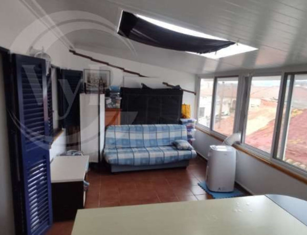 Chalet adosado en venta en Calle de Víctor Balaguer , Cubelles photo 1
