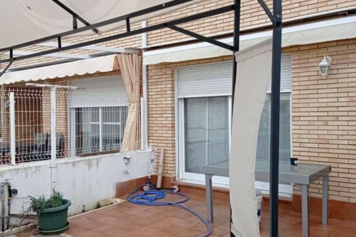 Sale of townhouse in , Utebo photo 1