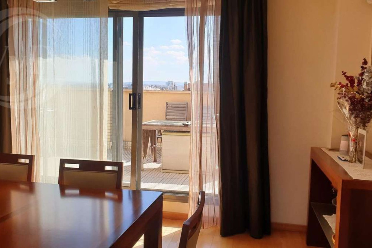 Продажа пентхауса на Avenida del Puente del Pilar, Сарагоса photo 4