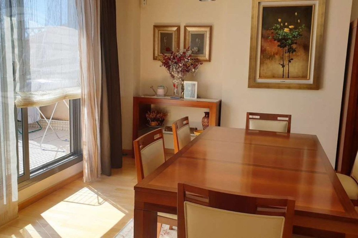 Продажа пентхауса на Avenida del Puente del Pilar, Сарагоса photo 5