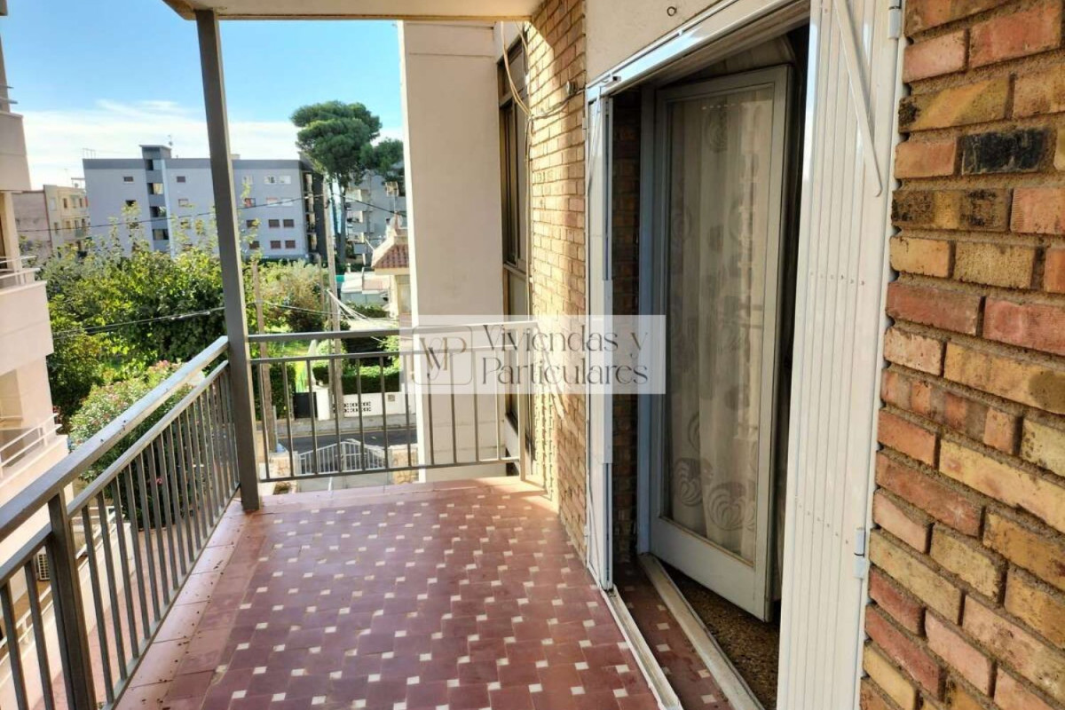 Продажа квартиры на Calle de Guillem de Montcada, Салоу
 photo 2