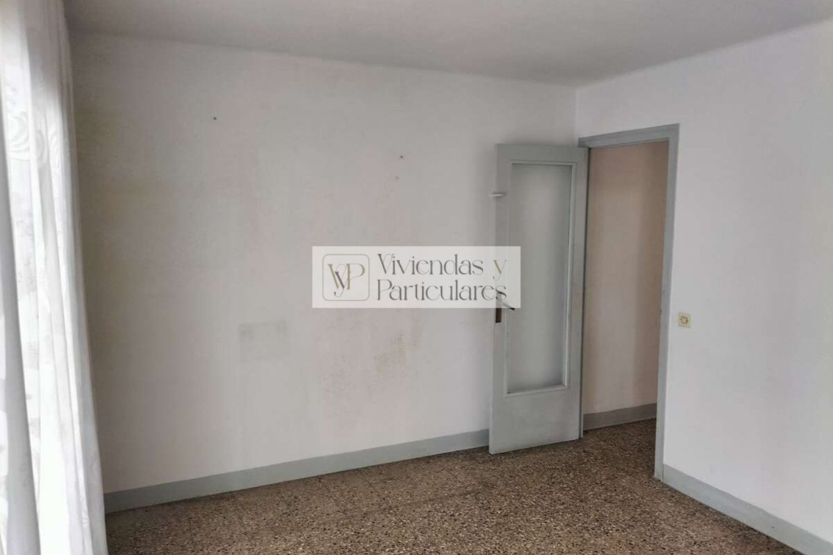 Продажа квартиры на Calle de Guillem de Montcada, Салоу
 photo 4