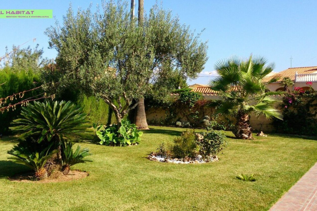 Casa o chalet independiente en venta en Riba-Roja de Túria, Riba-Roja de Túria
photo 5