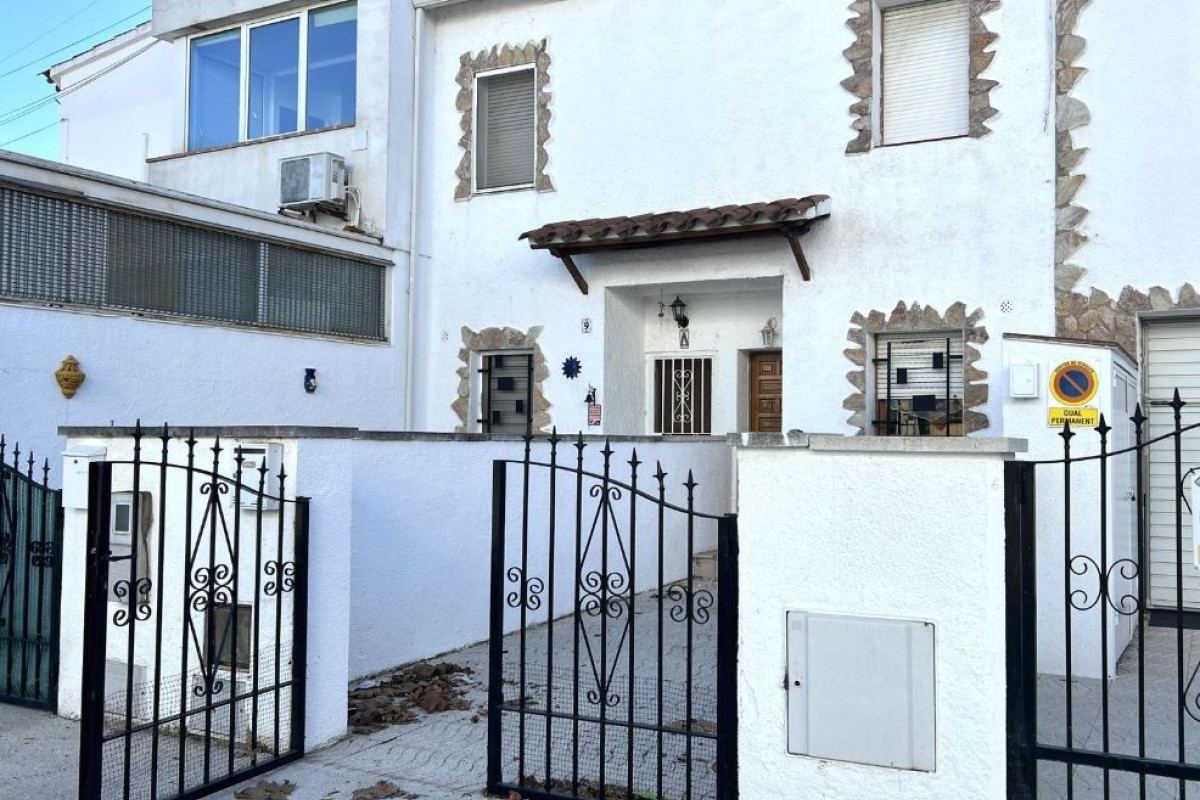 Venta de chalet adosado en Sant Maurici , Empuriabrava photo 1