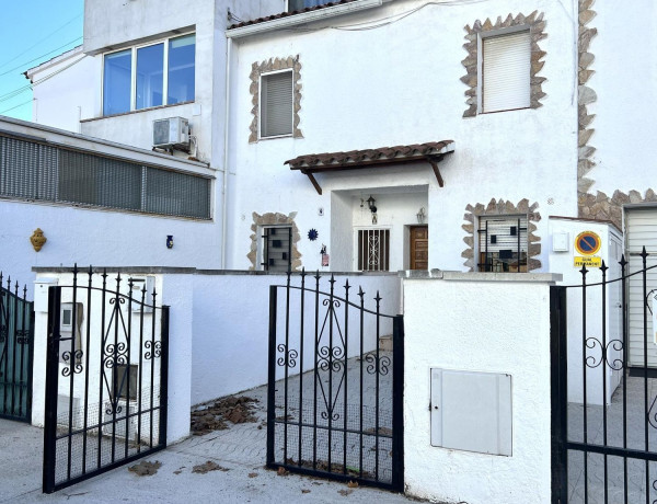 Chalet adosado en venta en Sant Maurici , Empuriabrava thumbnail 1