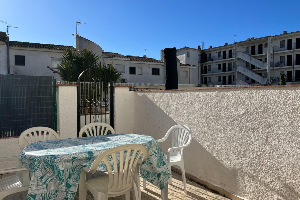Venta de chalet adosado en Sant Maurici , Empuriabrava photo 3