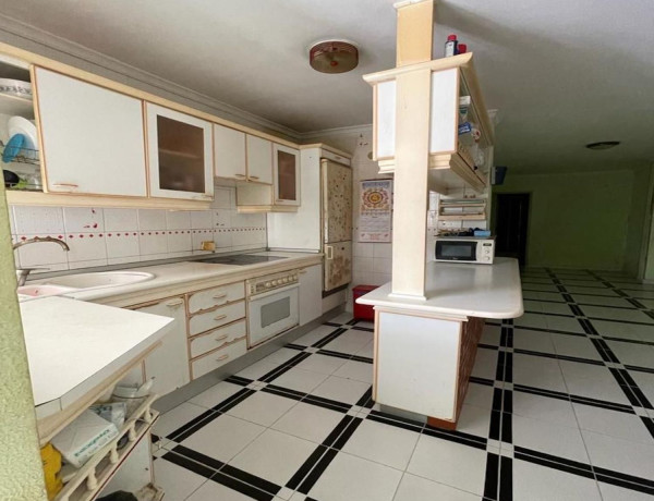 Chalet adosado en venta en  Calle la Rosa , Telde photo 3