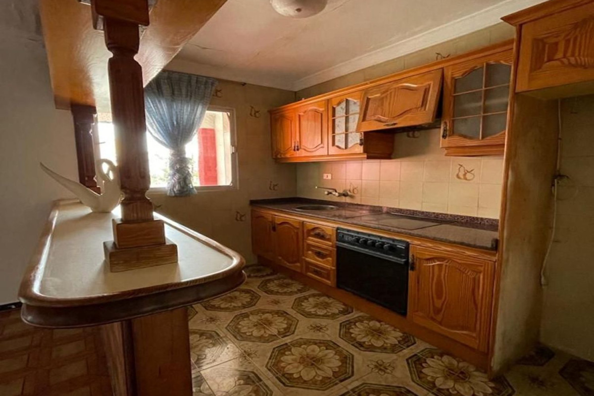 Venta de chalet adosado en Calle la Rosa , Telde photo 5