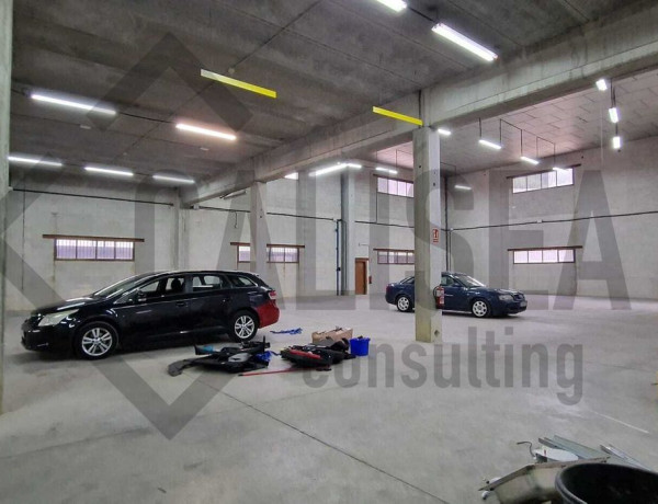 Nave en venta en Reixac, 124 photo 1