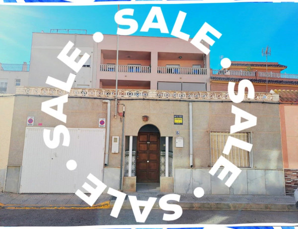 Коттедж на продажу в  Plaza San Cayetano, 1, Roquetas de Mar photo 2