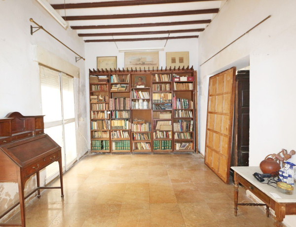 Chalet adosado en venta en Centro , Sevilla photo 1