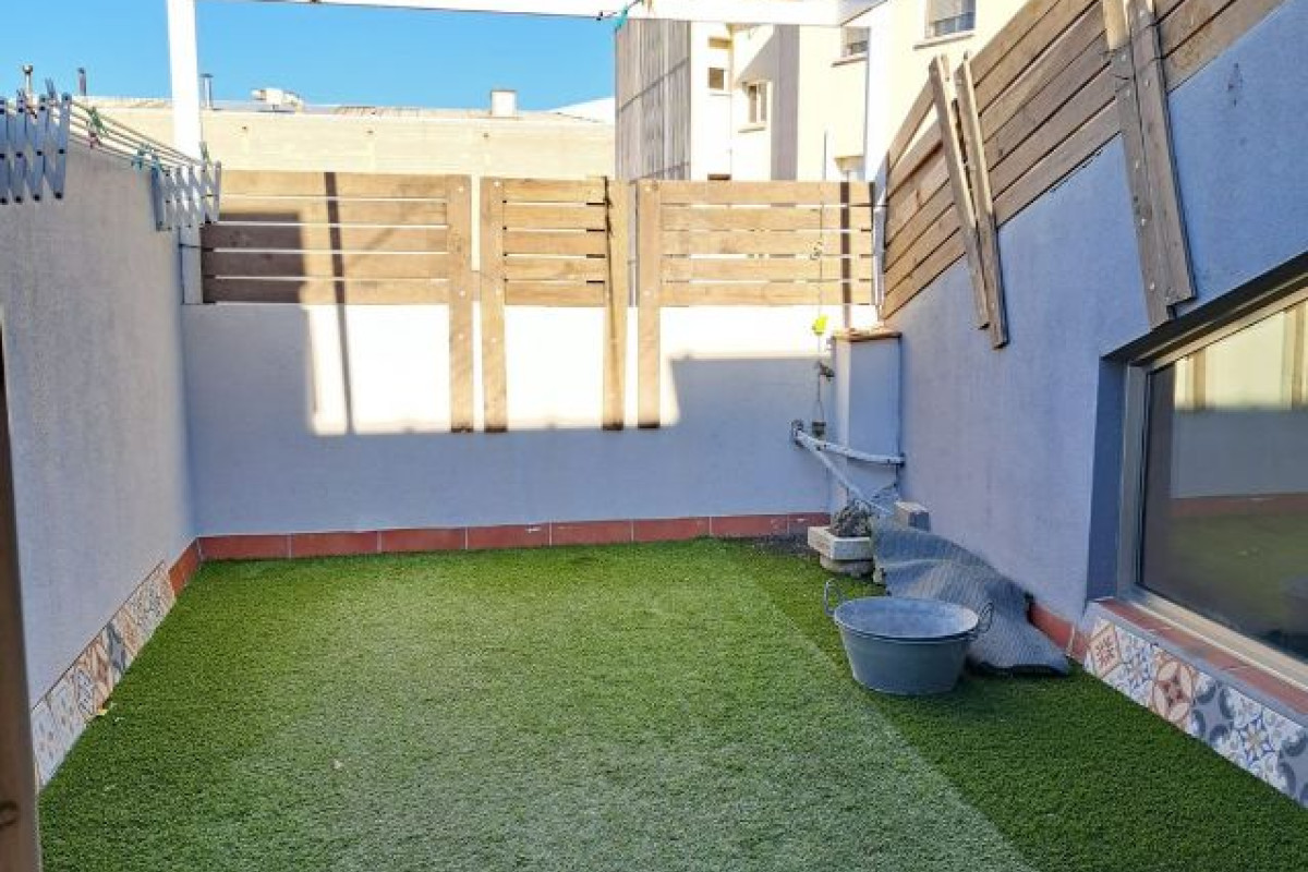 Duplex sale in Calle IGNASI IGLESIAS, El Prat de Llobregat photo 2