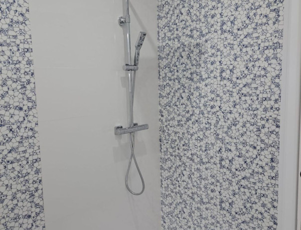 Apartment for sale in Calle de los Ovalle, Salamanca thumbnail 1