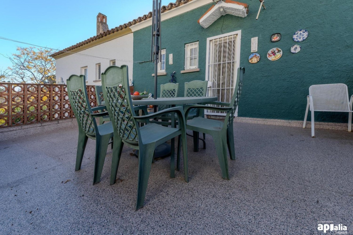 Venta de chalet independiente en La Creu de Barberà - Avinguda - Eixample, Sabadell
 photo 2