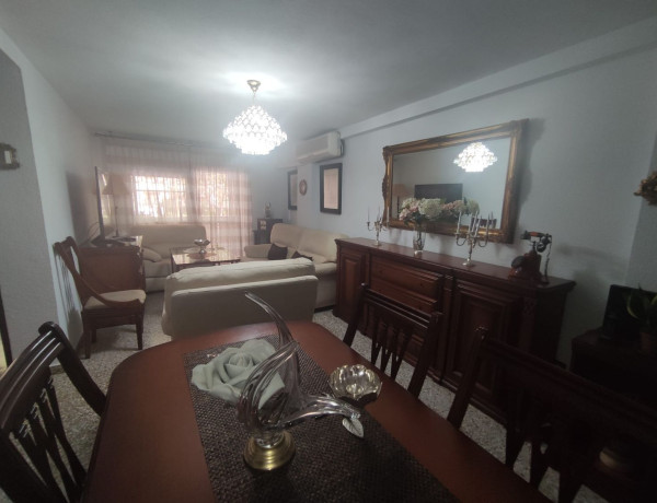 Piso en venta en Calle los Chopos, 11, Distrito Santa Rosa - Valdeolleros thumbnail 2
