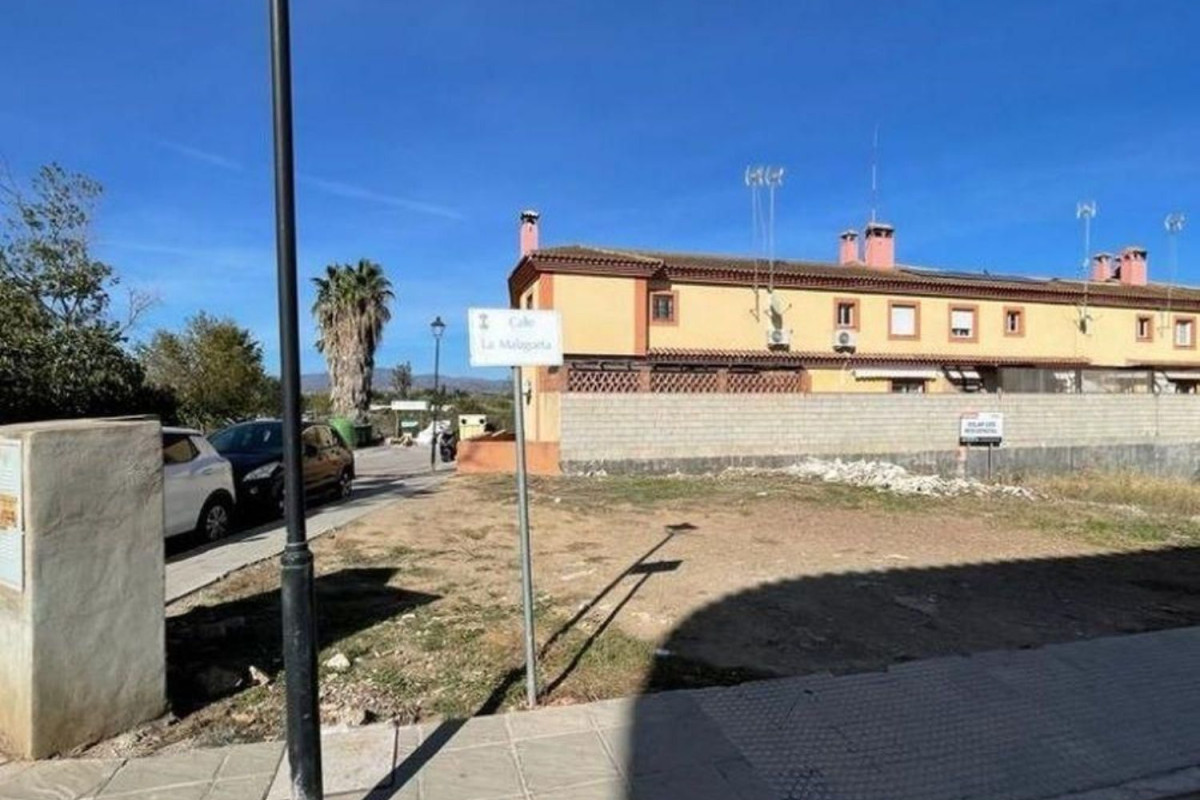 Działka na sprzedaż w Alhaurín de la Torre, Malaga photo 4