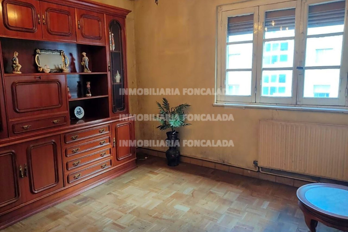 Sprzedaż mieszkania w Calle Tenderina Alta, Owiedo
 photo 2