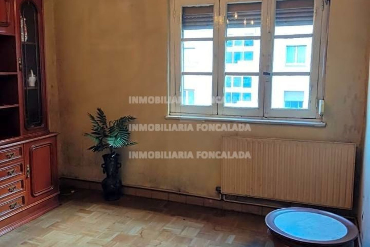 Sprzedaż mieszkania w Calle Tenderina Alta, Owiedo
 photo 3