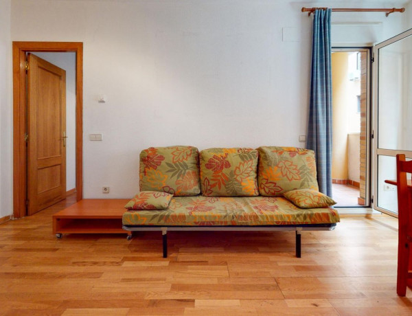 Piso en venta en Calle Agustín Rodríguez Sahagún, 40 a, Ávila thumbnail 2