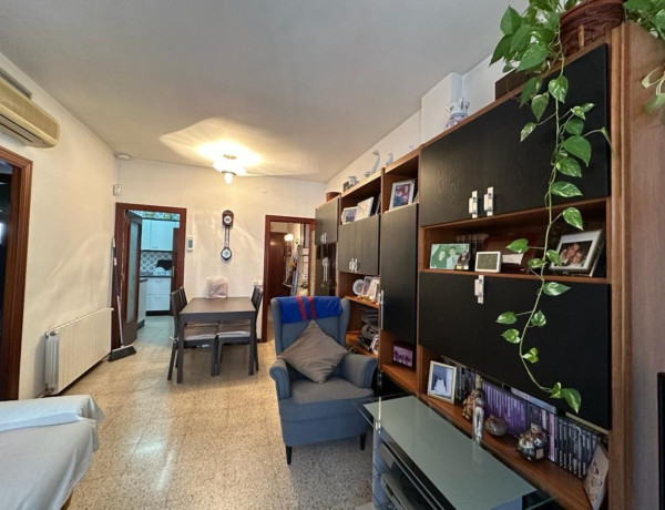 Piso en venta en marti codolar, Hospitalet de Llobregat thumbnail 2