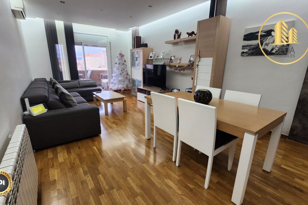 Sale of apartment in Paseo CAMP DEL ROURE, Terrassa
 photo 4