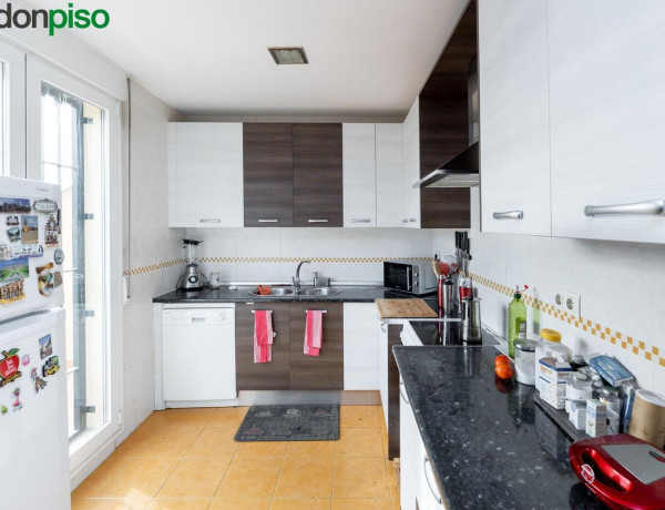 Semi-detached house for sale in , Gojar photo 3
