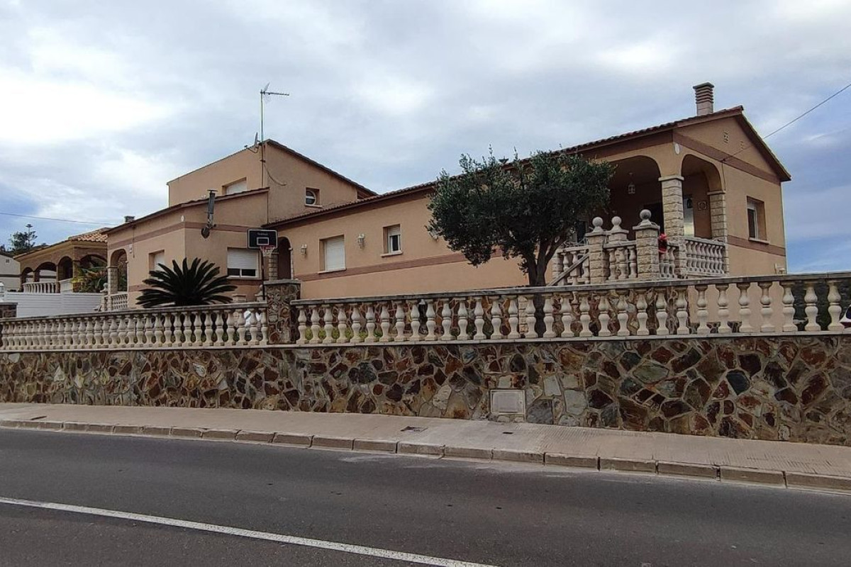 Sale of independent chalet in Segur de Calafell, Calafell
photo 1