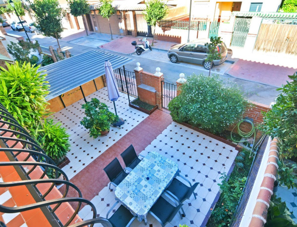 Chalet independiente en venta en  Calle Miguel Bueno, Fuengirola photo 4