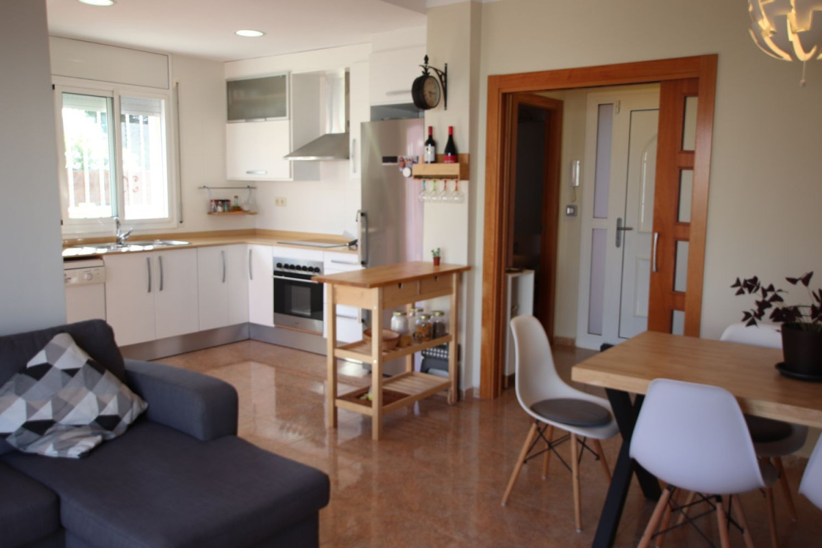 Sale of townhouse in  Urb. centro , Mont-Roig del Camp photo 2