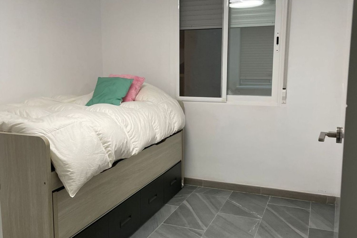 Sale of apartment in Calle Nuestra Señora de la Merced, Levante District - Lepanto - Fátima
photo 3
