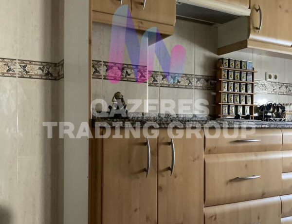 Продажа квартиры в  Calle Antonio Reyes Huertas, Cáceres photo 2