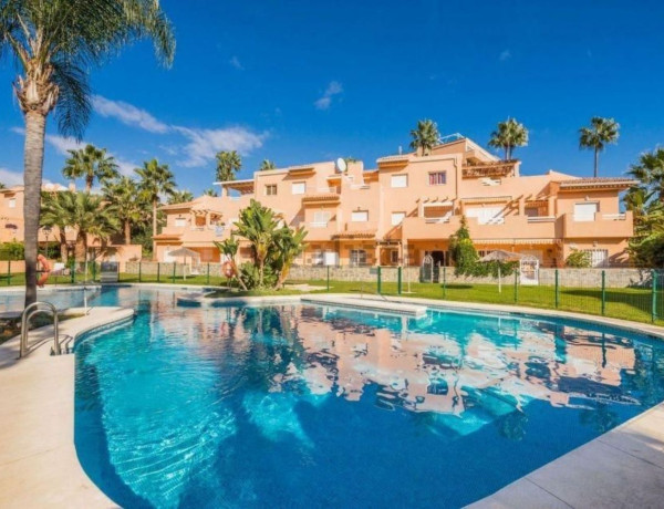 Продажа квартиры в Elviria-Cabopino , Marbella thumbnail 1