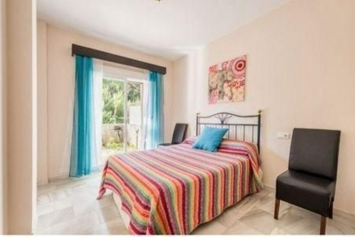 Sale of apartment in Elviria-Cabopino, Marbella
photo 5
