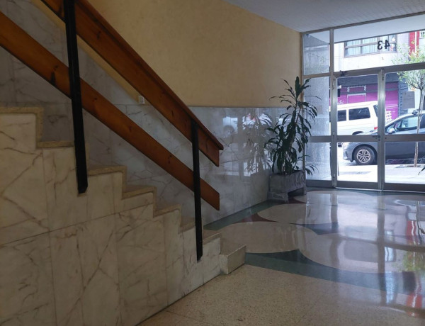 Apartment for sale in Calle de Barcelona, Vigo thumbnail 2